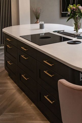 Özdekor Hanex Solid Surface Entegre Prizli Mutfak Adası Dikey